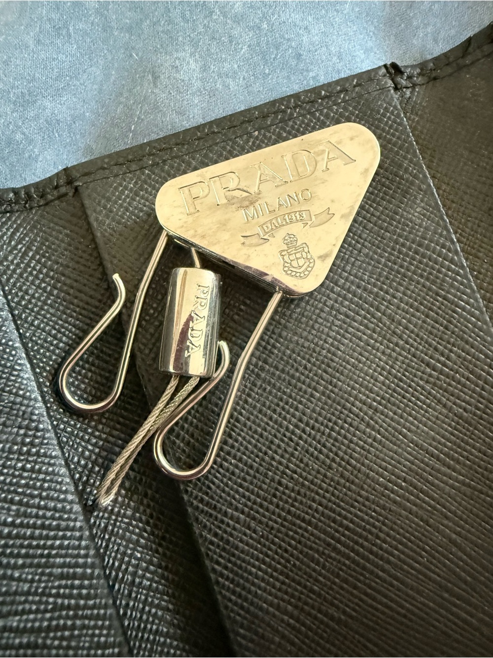 Prada saffiano leather key case - Picture 11 of 13